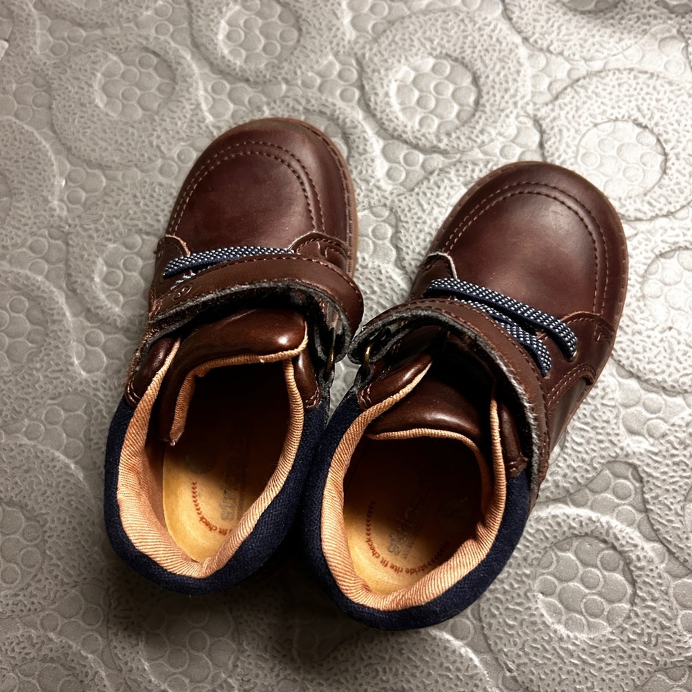 Stride Rite Brown Kids Boots with Blue Laces